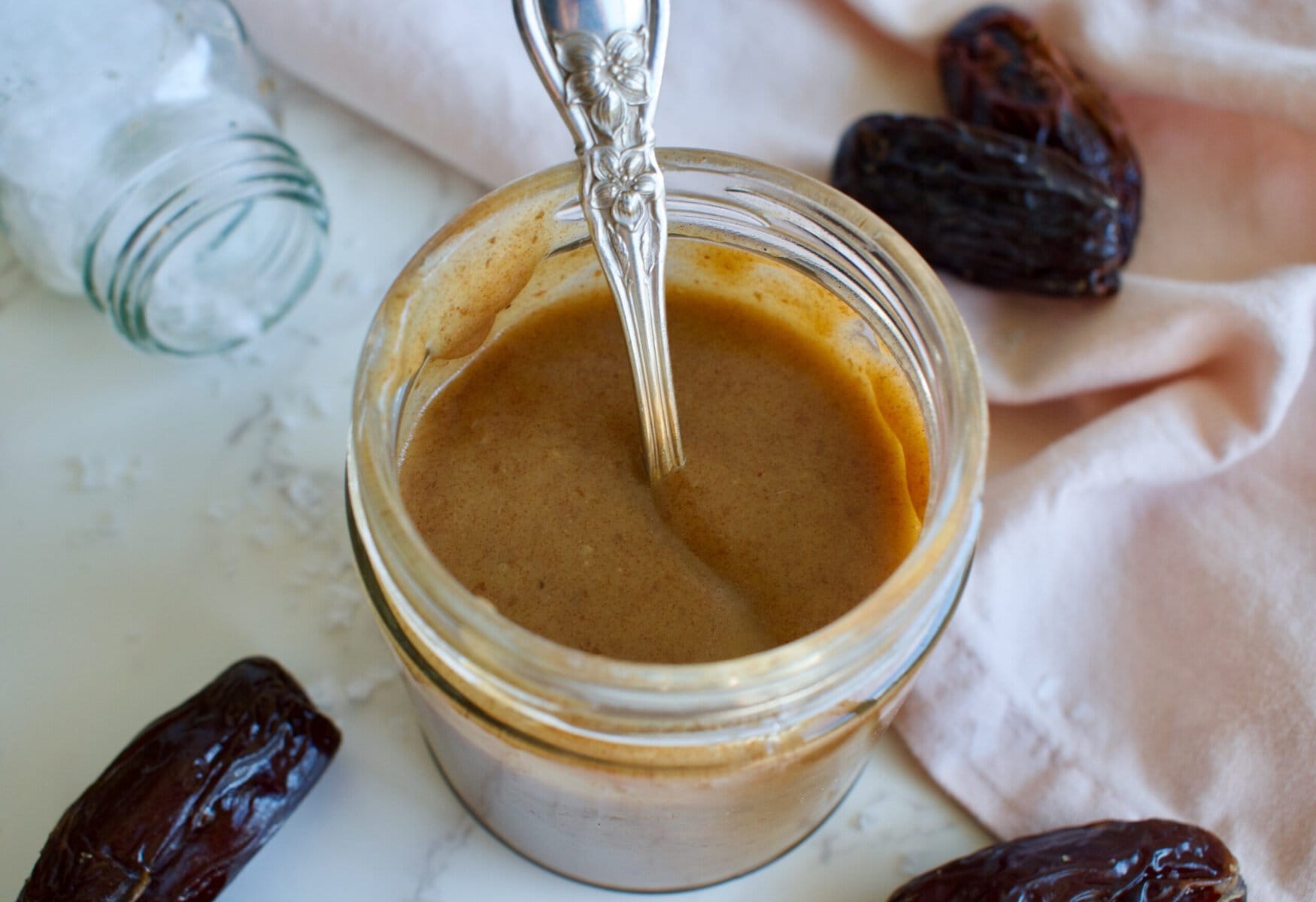 healthy vegan caramel sauce - Article 2